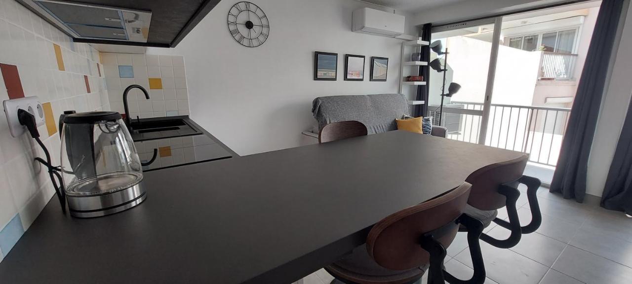Charme Du Cap D'Agde Apartment Bagian luar foto