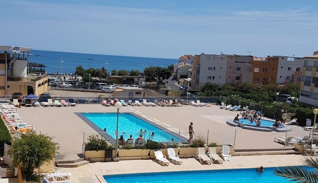 Charme Du Cap D'Agde Apartment Bagian luar foto