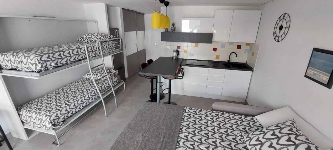 Charme Du Cap D'Agde Apartment Bagian luar foto