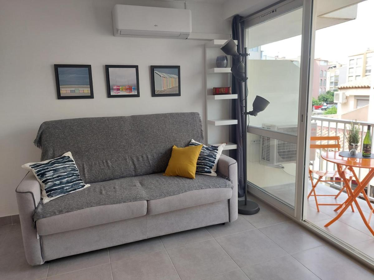 Charme Du Cap D'Agde Apartment Bagian luar foto